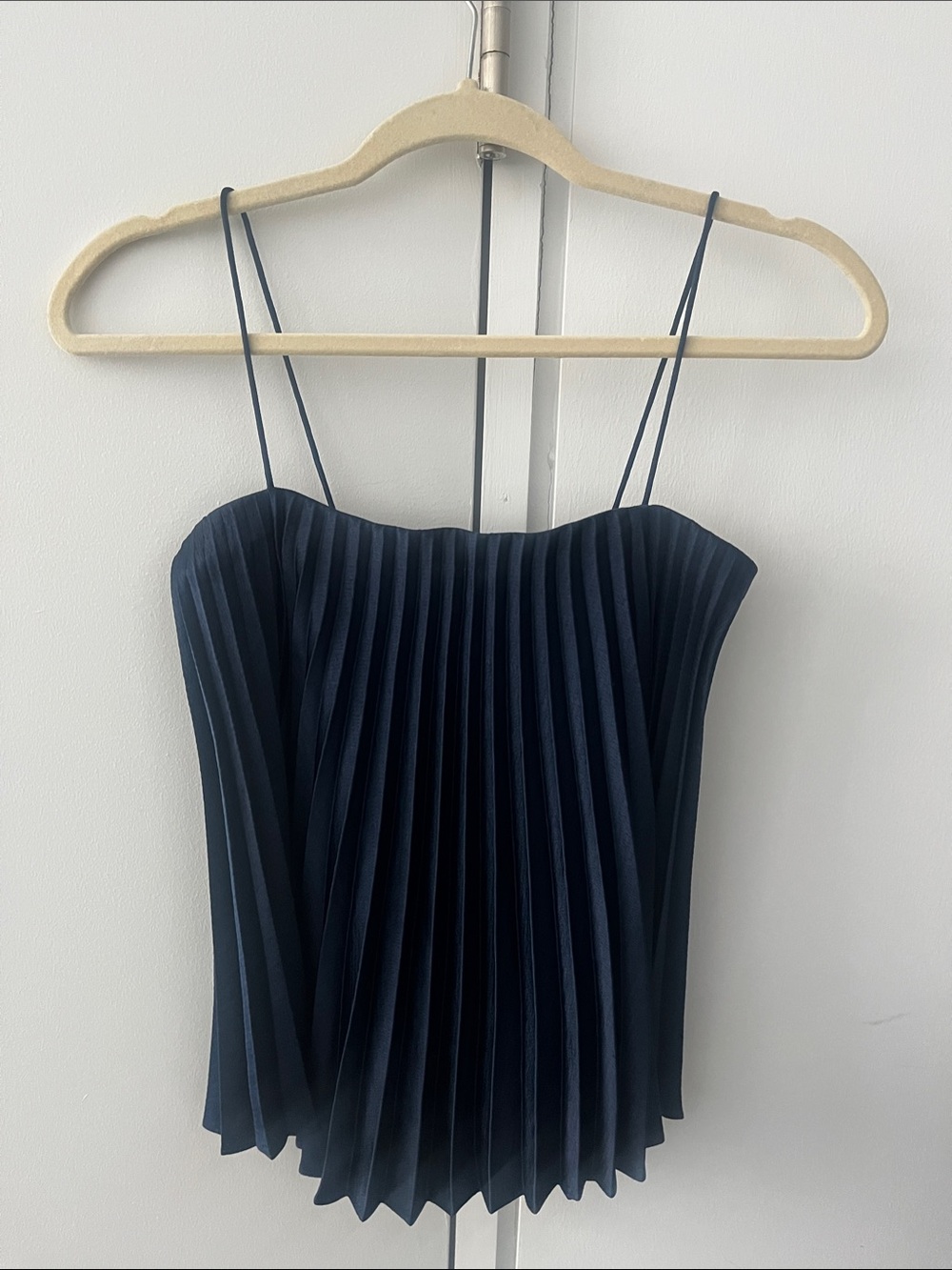 Vince Navy Pleated Accordion Spaghetti-Strap Cami in XXS